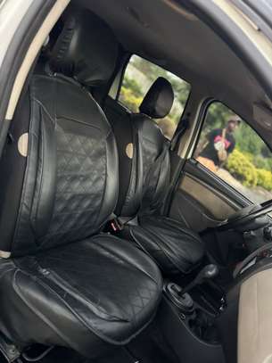 Renault duster image 11