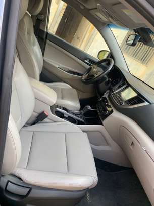 HYUNDAI TUCSON 2017 image 14