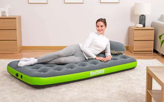 Matelas BESTWAY avec oreiller 2m sur 1m image 4
