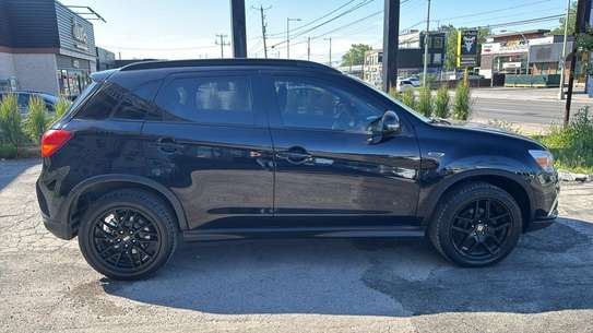 Mitsubishi RVR image 10