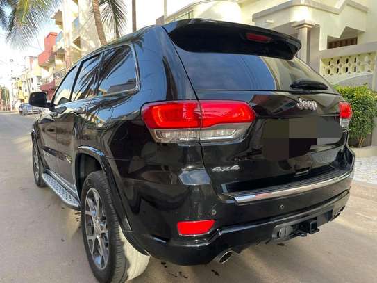Jeep Grand Cherokee Overland 2019 image 10