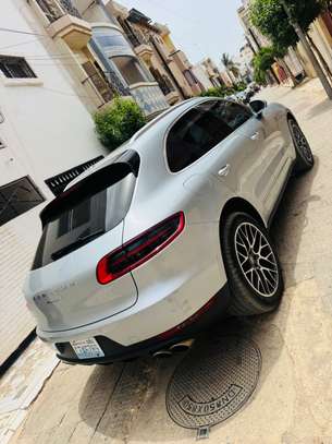 Porsche Macan S 2018 image 4