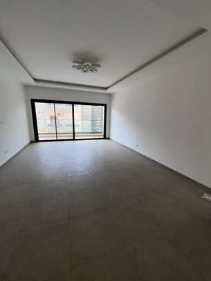 Appartement F4 à louer au Point E image 15