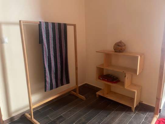 Chambre meublée et climatisée image 5