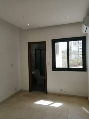 Appartement F3 à louer au Point E, disponible début octobre image 6