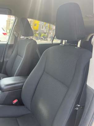 Toyota Rav4 image 10