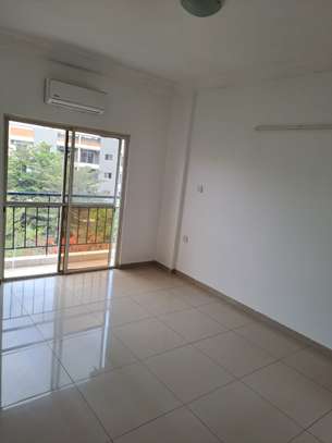 Appartement 3 chambres salon avec 4 clim image 10