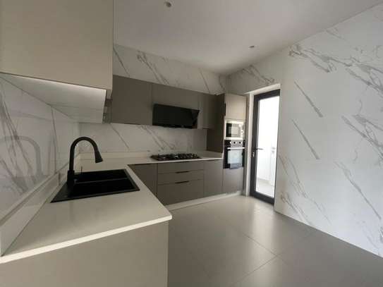 Appartement F4 185 m2 haut standing au POINT E image 8