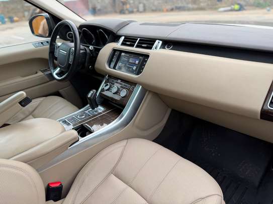Rangrover sport 2016 image 6