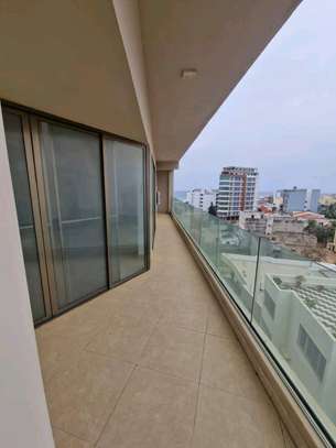 Très beau penthouse F6 au Virage image 6
