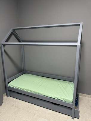 Lit Cabane + Matelas image 2