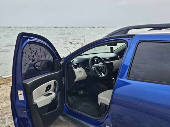 Renault Duster 2020 image 10