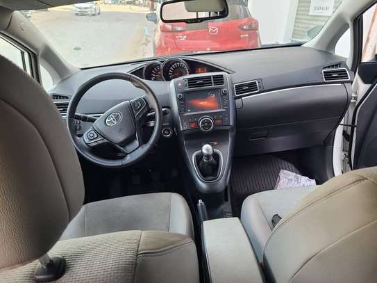 Toyota verso 2016 image 10