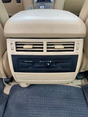Toyota land cruiser 2016 image 6