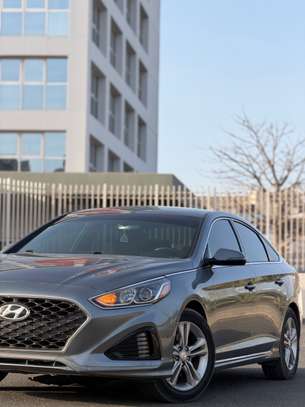 Hyundai Sonata année 2018 berline gris métallisé image 6