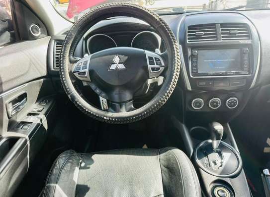 Mitsubishi RVR image 7