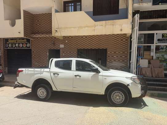 Pickup L200 à louer image 2