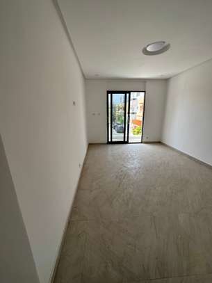 Duplex à usage professionnel à louer Cité Aliou sow image 12