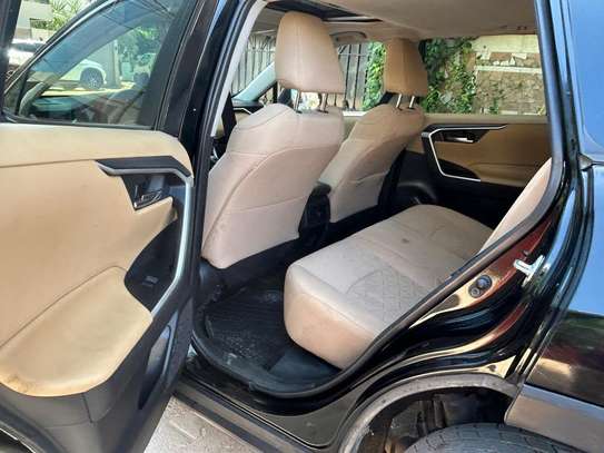 TOYOTA RAV 4 2020 image 4