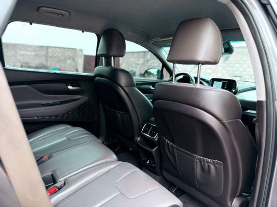 Hyundai Santa Fe Prestige 2020 – Full Options image 12