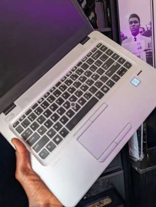 HP elitebook 840 g3 image 3