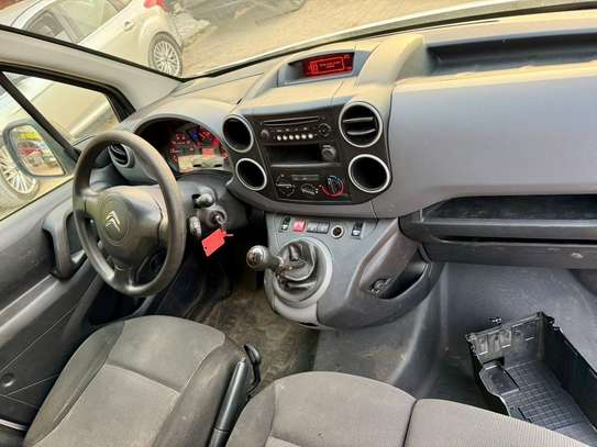Citroën Berlingo 3 places fermés image 5