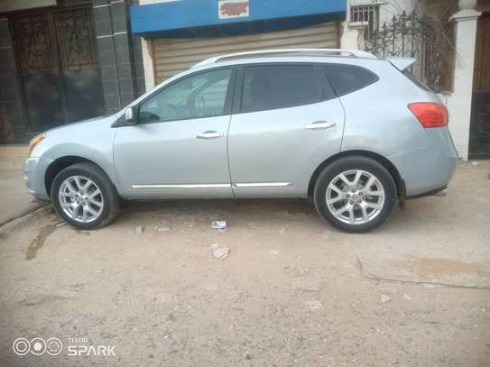 Nissan Rogue 4*4 image 6