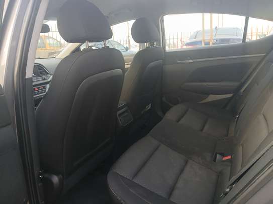 Hyundai Elantra 2017 image 6