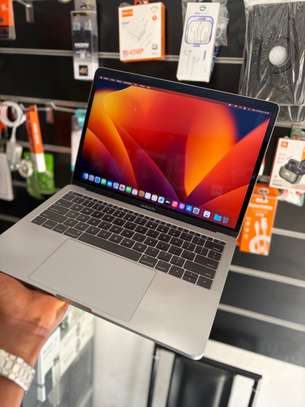 MacBook Pro core i7 écran Retina 13pouce 2017 image 2