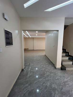 DUPLEX F4 À LOUER – OUAKAM image 3