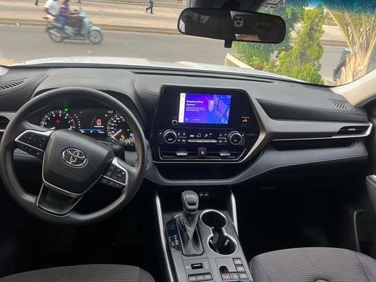 Toyota Highlander 2023 4cylindre image 8