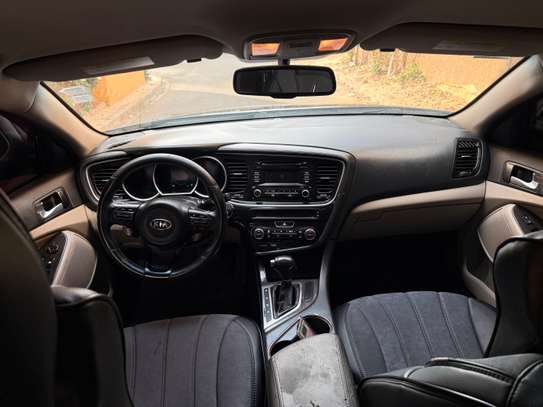 Kia berline noire feux LED très bon état image 4