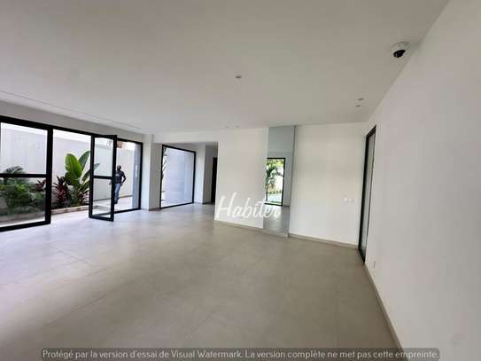 Appartement Duplex à louer aux Almadies image 5