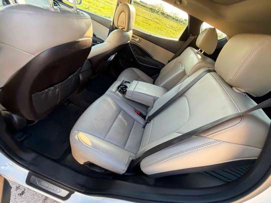 Hyundai Santafee Ultimate 2017 image 9