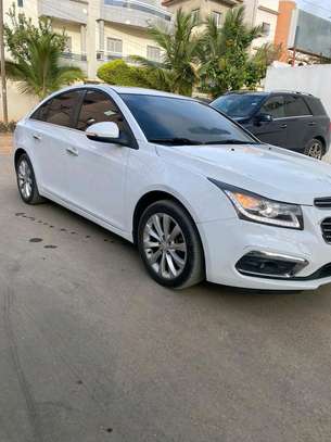 Chevrolet Cruze Blanc Berline Confort Fiable image 6