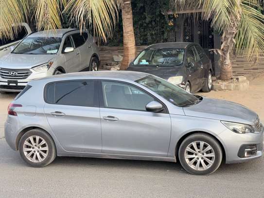 Peugeot 308 image 7