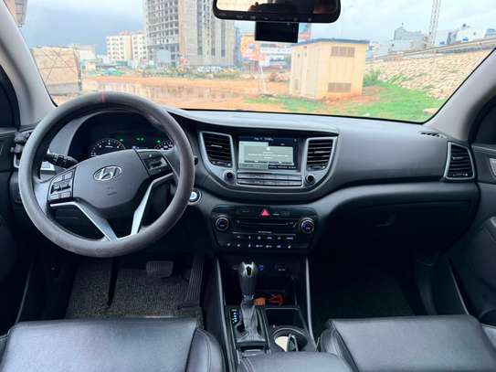 Hyundai tucson image 7