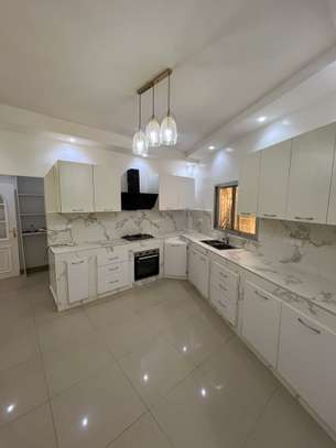 Appartement F4 aux Almadies image 5