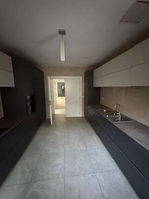 APPARTEMENT F5 FENÊTRE MERMOZ image 2