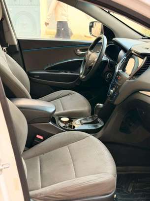 Hyundai santafe 4x4 image 10