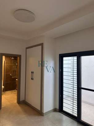 APPARTEMENT F3 À VENDRE AU POINT-E image 4
