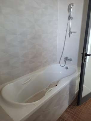 Trois chambres à louer par mois image 11