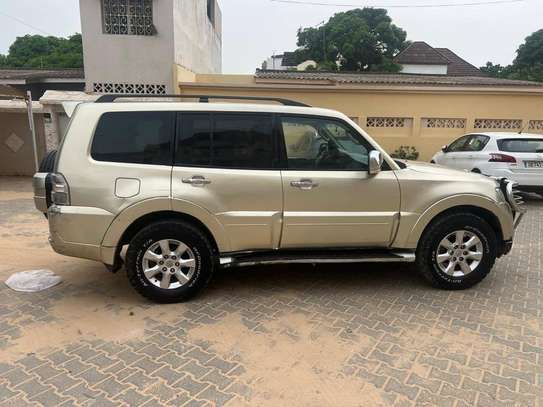 Mitsubishi Pajero 2014 image 9