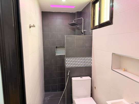 Studio meublé à louer image 5