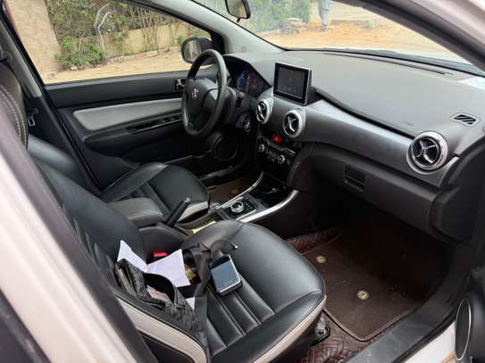 SUV Électrique BAIC EC5 image 5