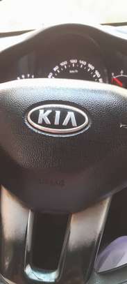 KIA SPORTAGE image 2