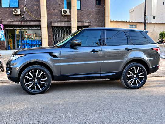 Range Rover sport 2018 diasel image 2