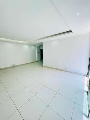 Appartement F4 avec Balcon à Louer à la Cité Keur Gorgui image 5