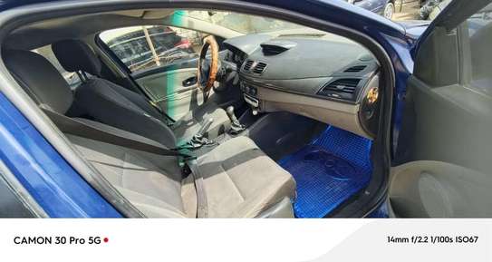 Renault compacte 5 2009 image 2