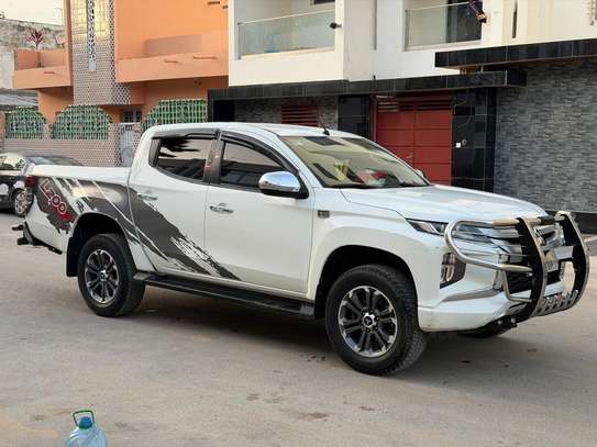 🚘 À LOUER – Mitsubishi L200 Double Cabine 2023 image 5